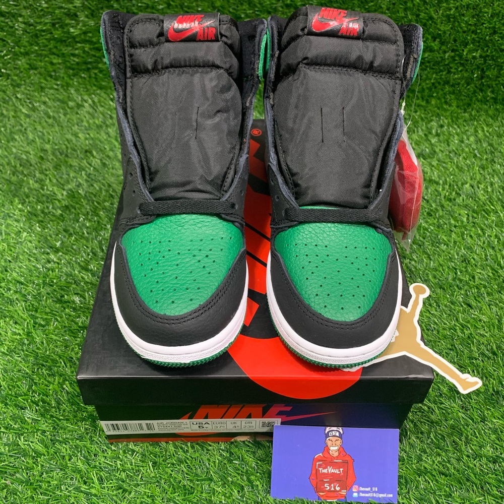 2020 Air Jordan 1 Retro High OG “Pine Green 2.0” - Picture 2 of 13
